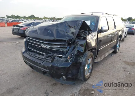 2008 Chevrolet Suburban 1500 Lt из США, поврежденный, VIN 3GNFC16058G225852